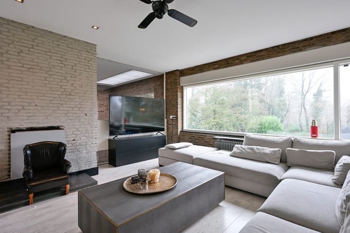 Foto 21 van Veenkampenweg 25