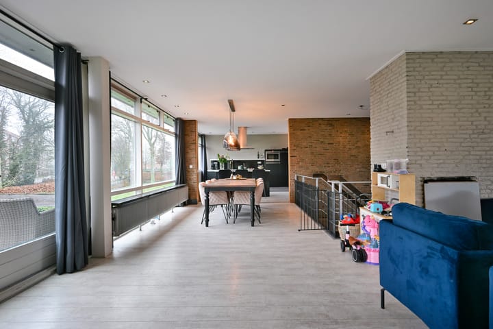 Foto 22 van Veenkampenweg 25