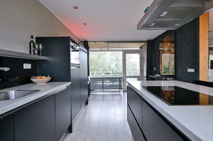 Foto 26 van Veenkampenweg 25