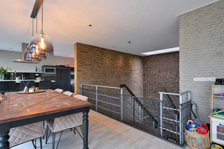 Foto 32 van Veenkampenweg 25