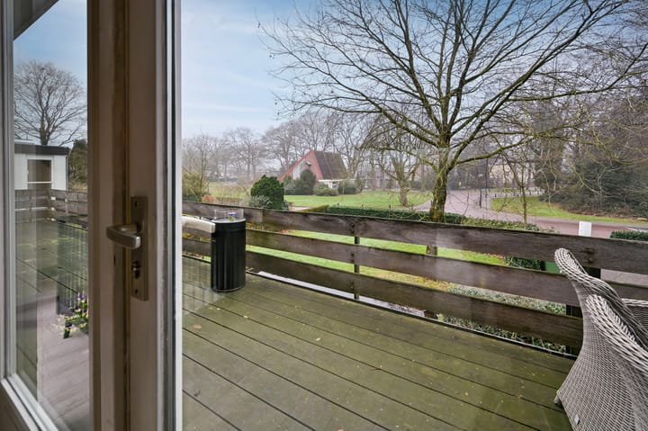 Foto 33 van Veenkampenweg 25