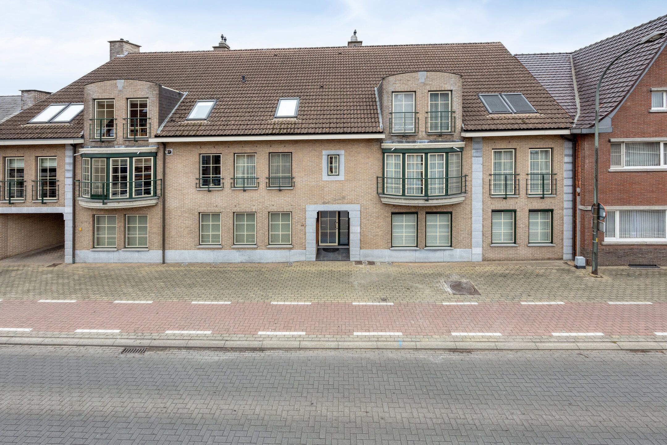 Buying a house in The Netherlands., Dorpsstraat 198 bus 5