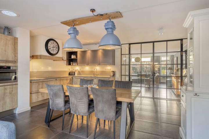 Photo 10 of Pastoor Maessenstraat 20