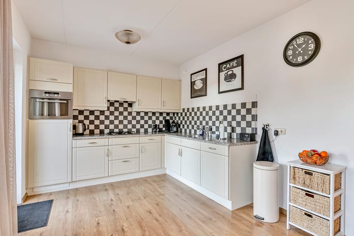 Foto 11 van Karstraat 73-A