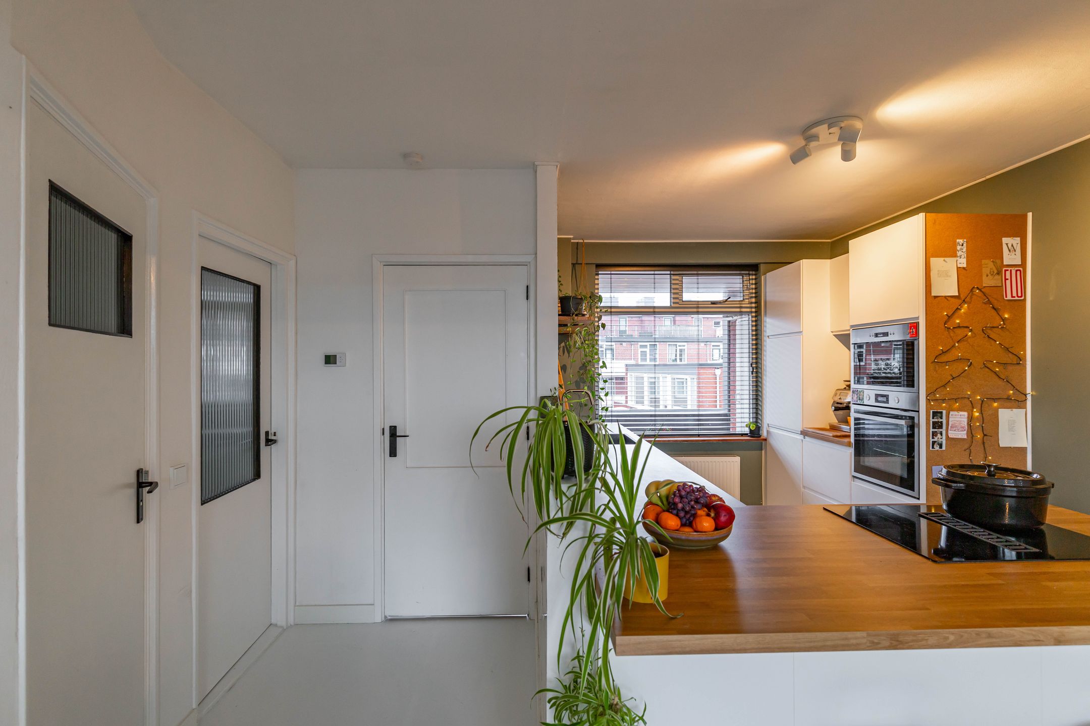 Photo 6 of Van Leeuwenhoekstraat 10