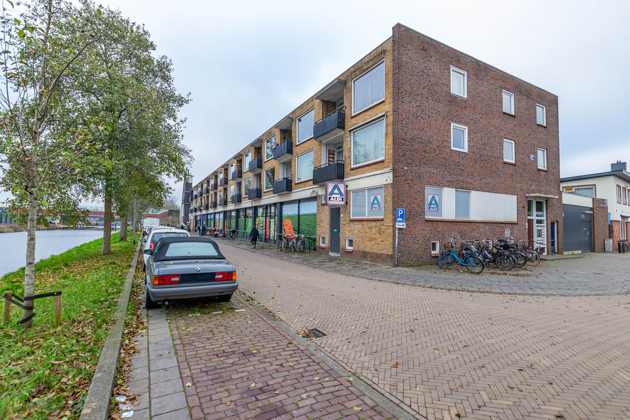 Photo 33 of Van Leeuwenhoekstraat 10