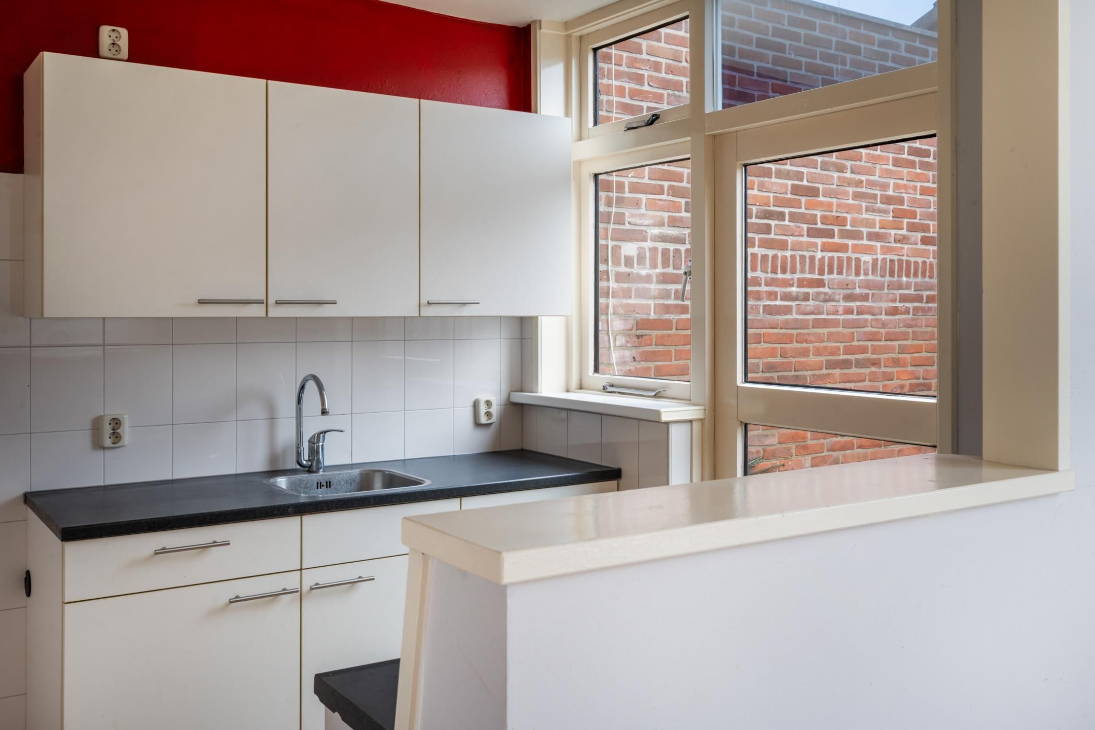 Foto 12 van van Limburg Stirumstraat 3