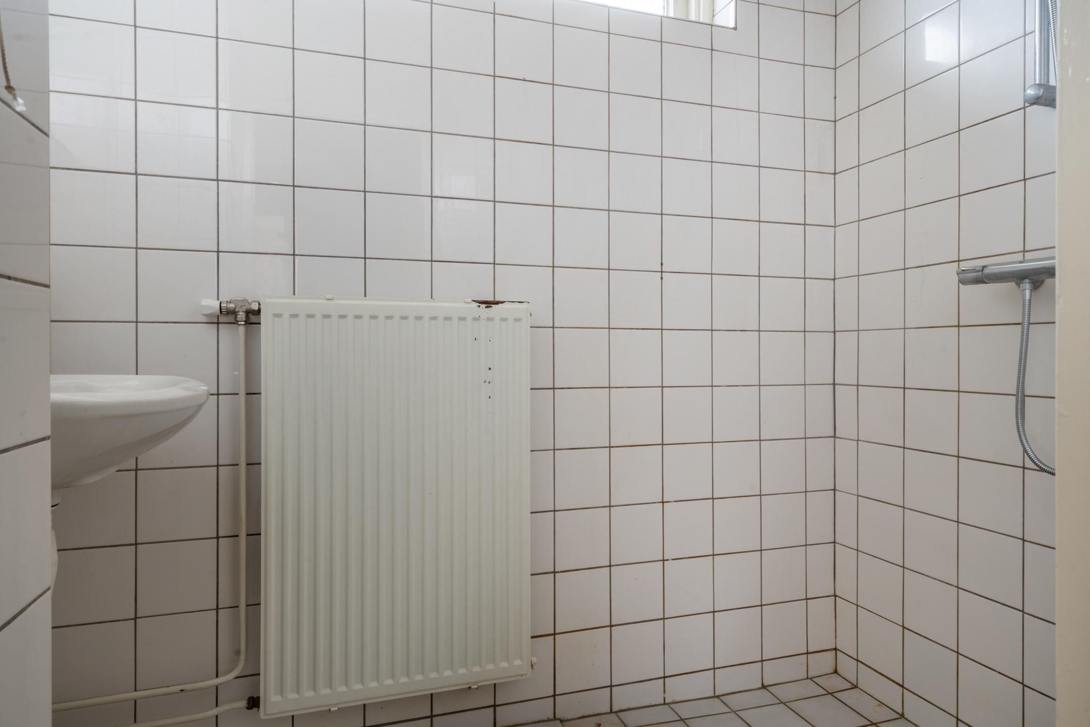 Foto 21 van van Limburg Stirumstraat 3