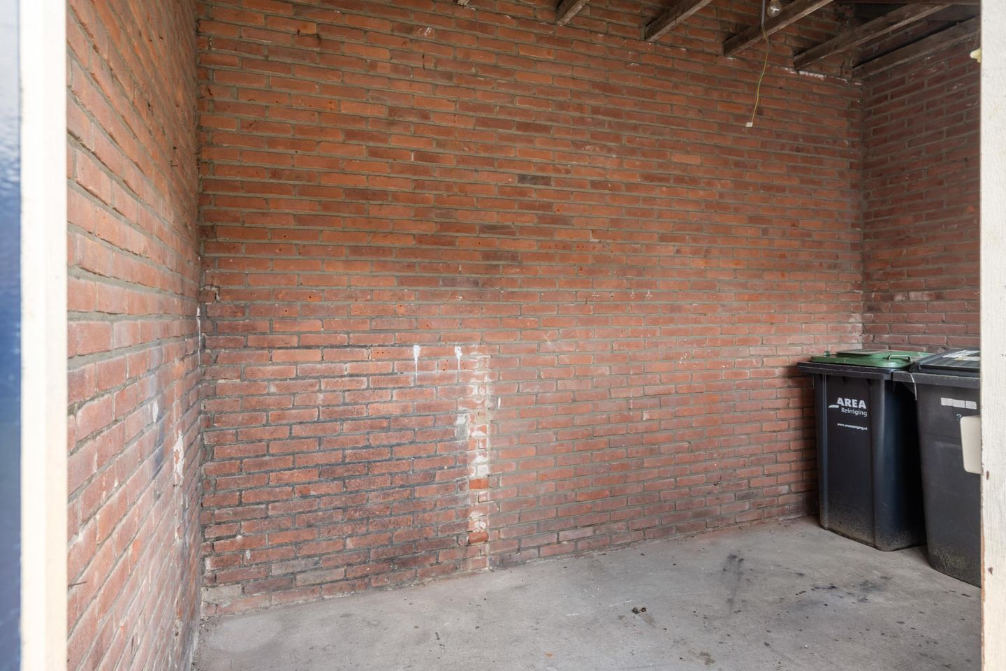 Foto 29 van van Limburg Stirumstraat 3