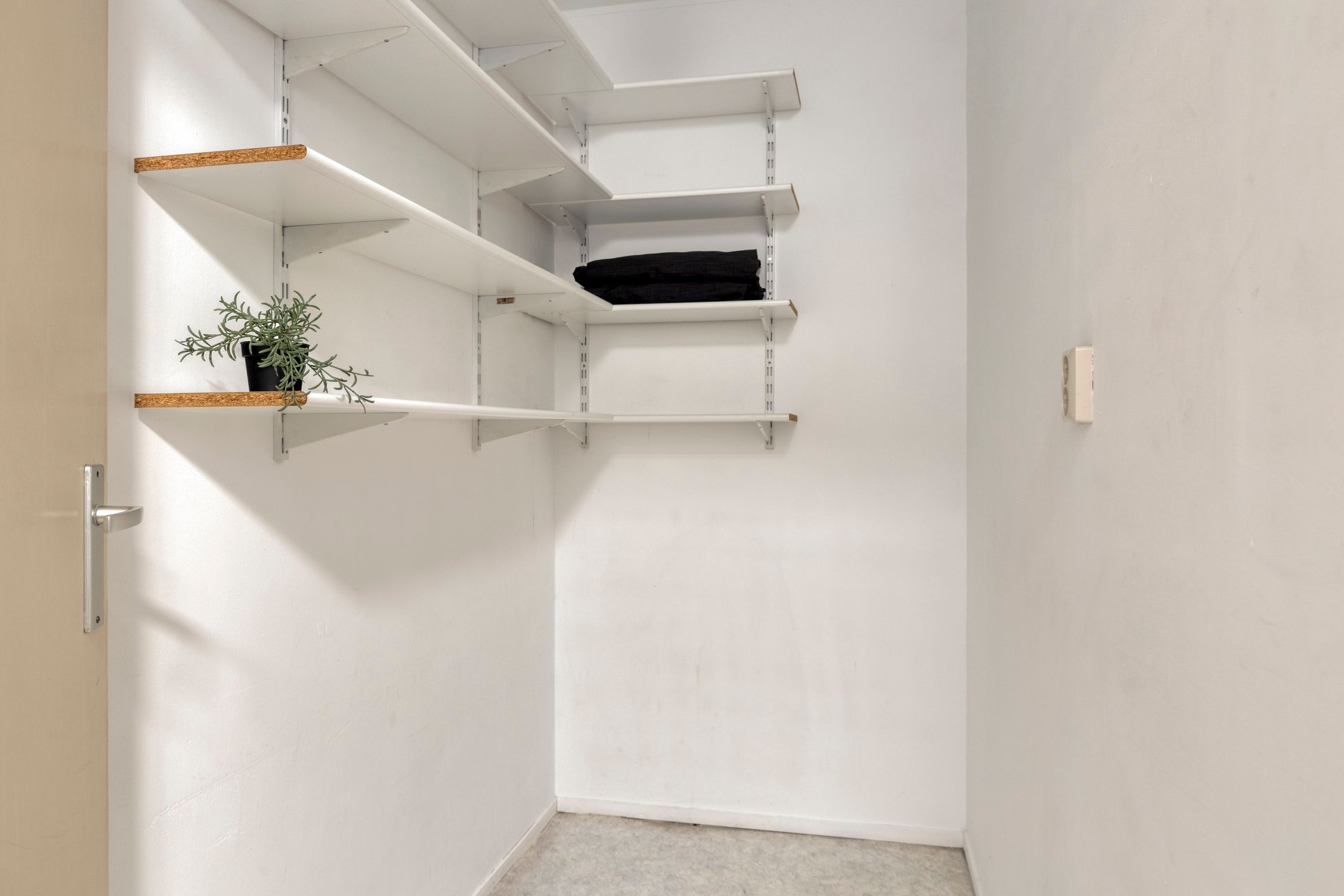 Foto 27 van Leenderweg 60-B