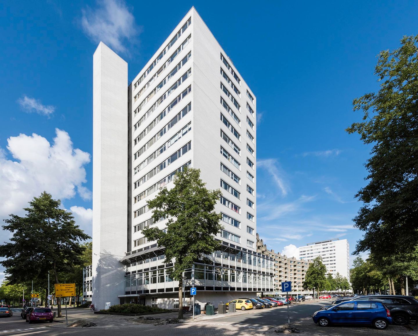 Bekijk foto 2 van Van Heenvlietlaan 198-200