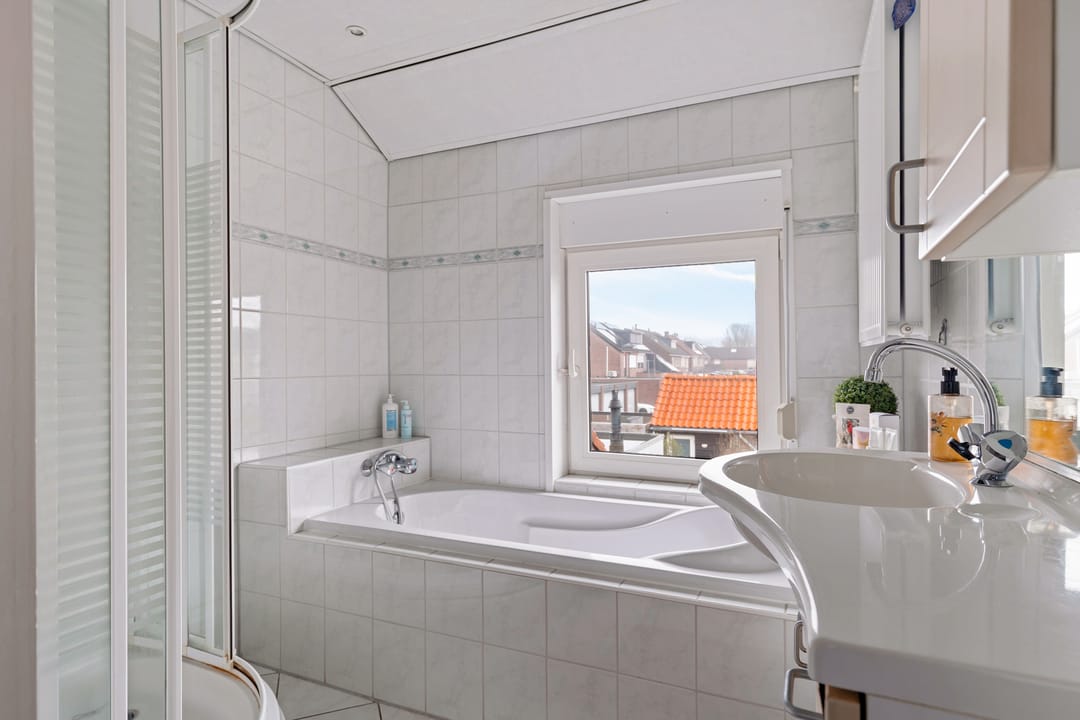 Photo 23 of Dokter Baxstraat 15