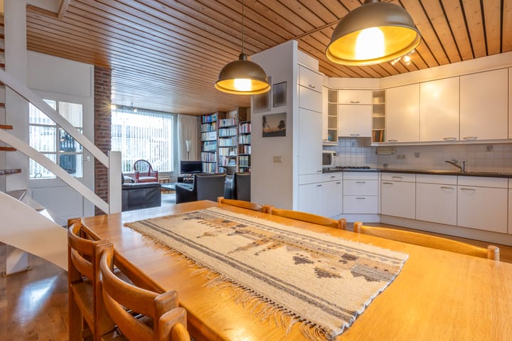 Foto 14 van Pieter de Hoogstraat 9