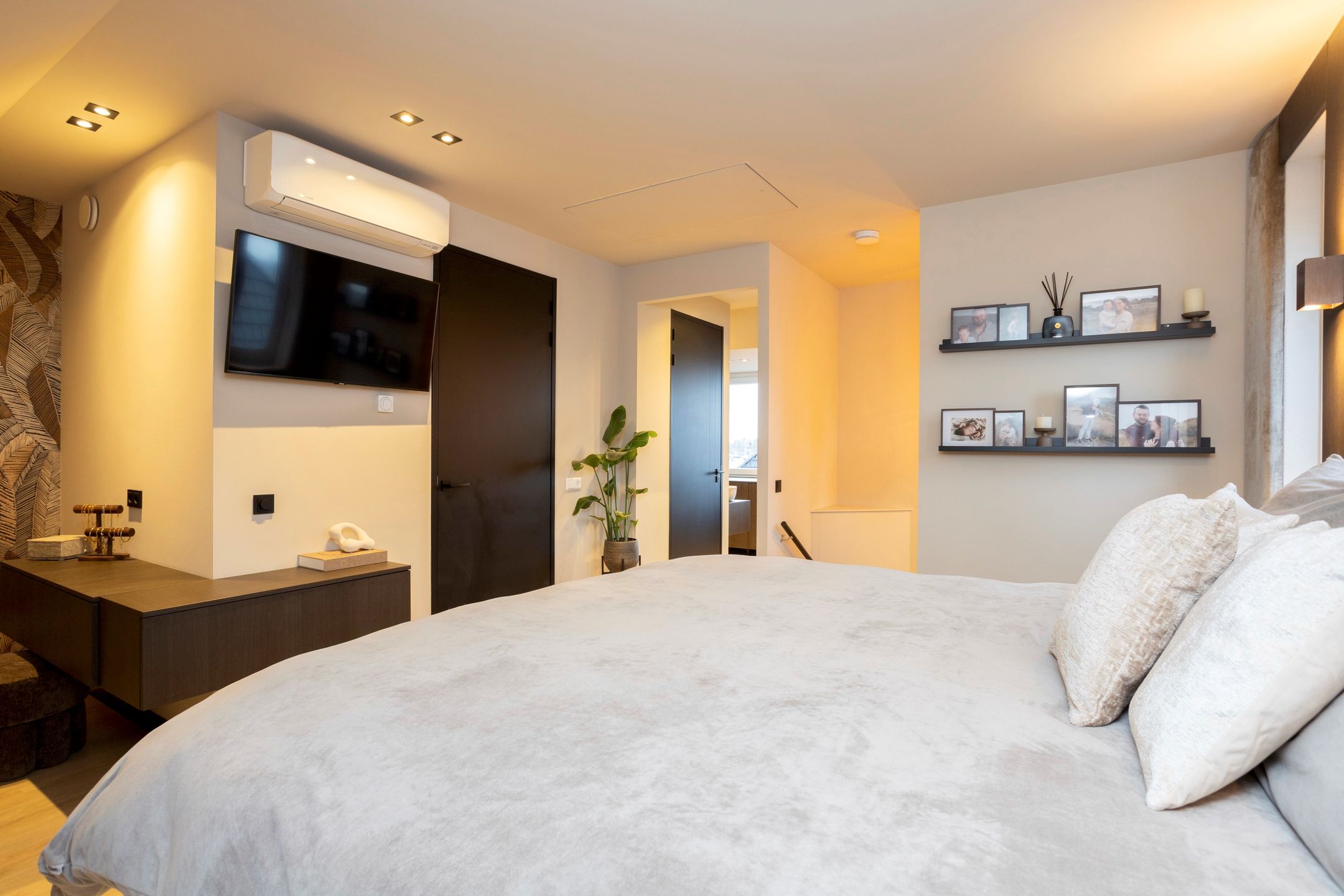 Foto 54 van André van den Heuvelstraat 8