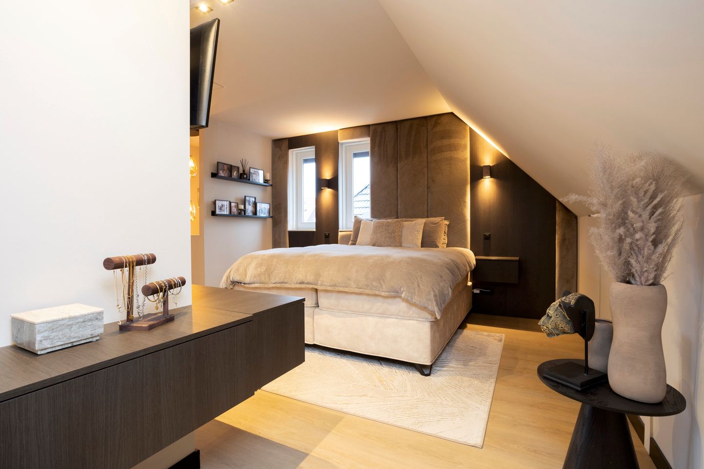 Foto 55 van André van den Heuvelstraat 8