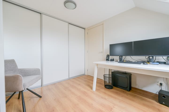 Foto 31 van Meerkoetstraat 24