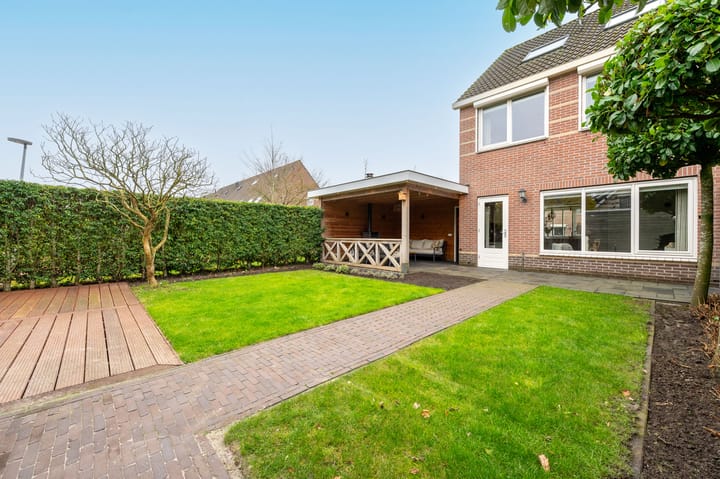 Foto 36 van Meerkoetstraat 24