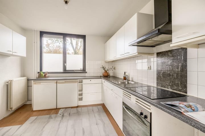 Foto 14 van Glenn Millerweg 151