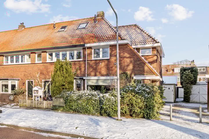 Foto 24 van Van de Sande Bakhuyzenstraat 146