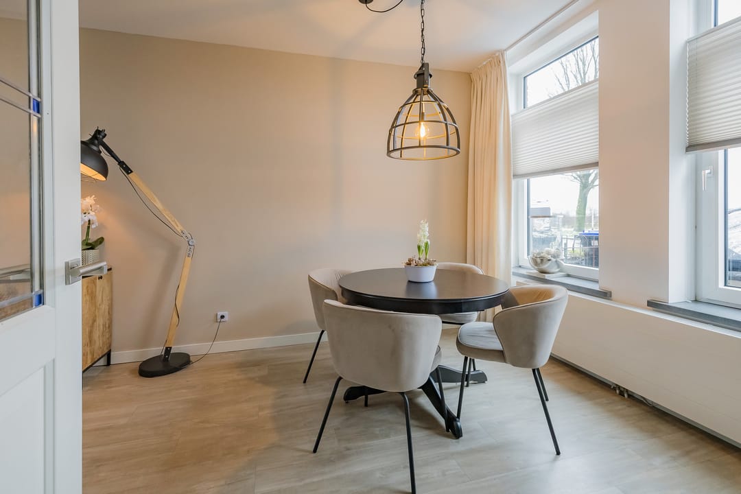 Foto 8 van IJmuiderstraatweg 65