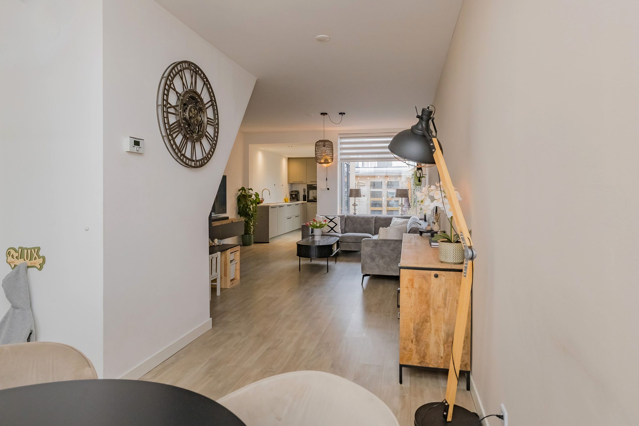 Foto 12 van IJmuiderstraatweg 65