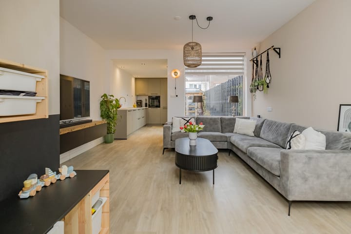 Photo 14 of IJmuiderstraatweg 65