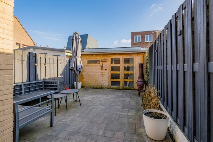 Photo 24 of IJmuiderstraatweg 65