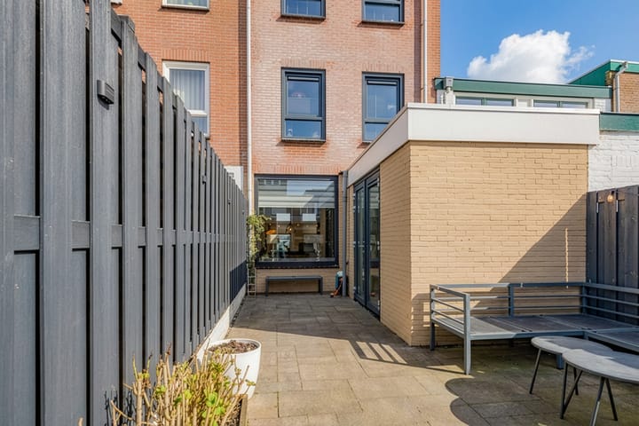 Photo 26 of IJmuiderstraatweg 65