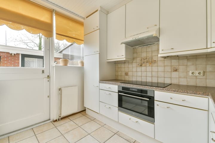 Foto 12 van Van IJsendijkstraat 114