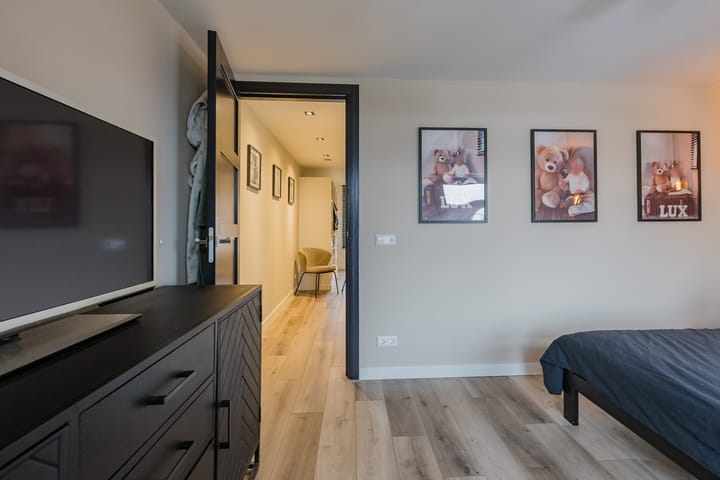 Photo 40 of IJmuiderstraatweg 65