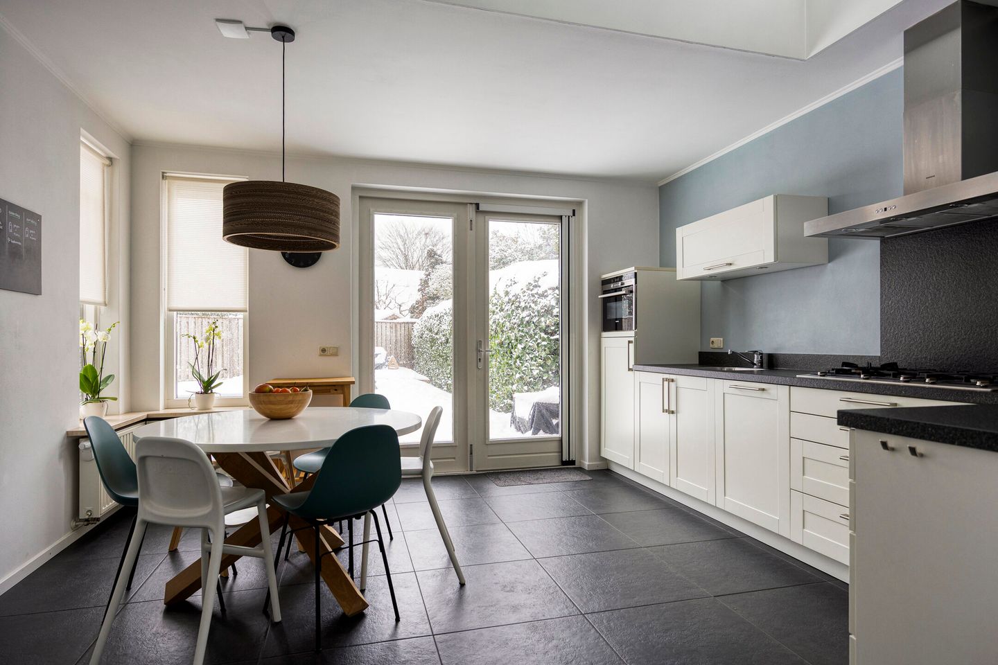 Photo 10 of Dokter Luijckxstraat 9