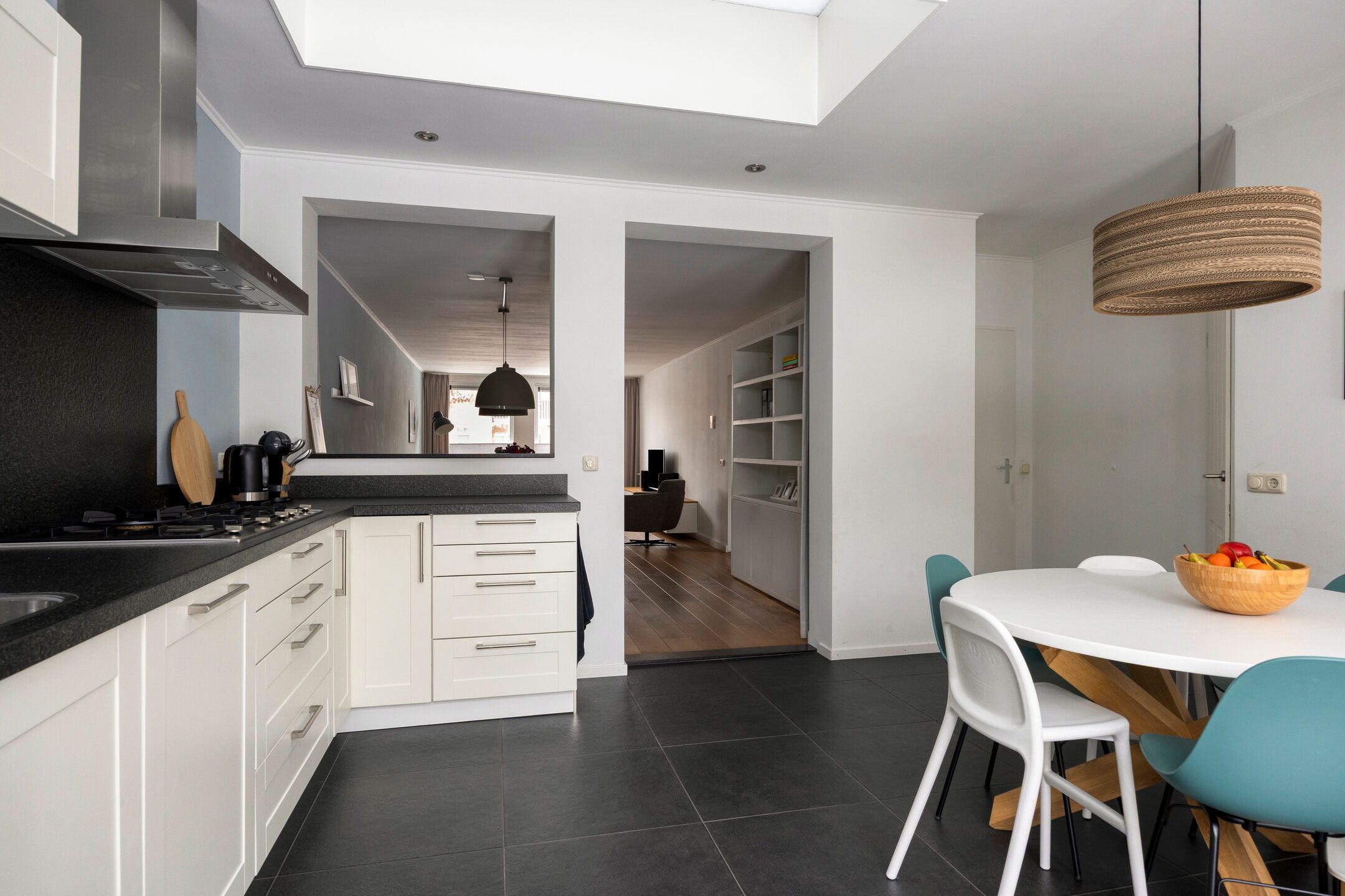 Photo 12 of Dokter Luijckxstraat 9