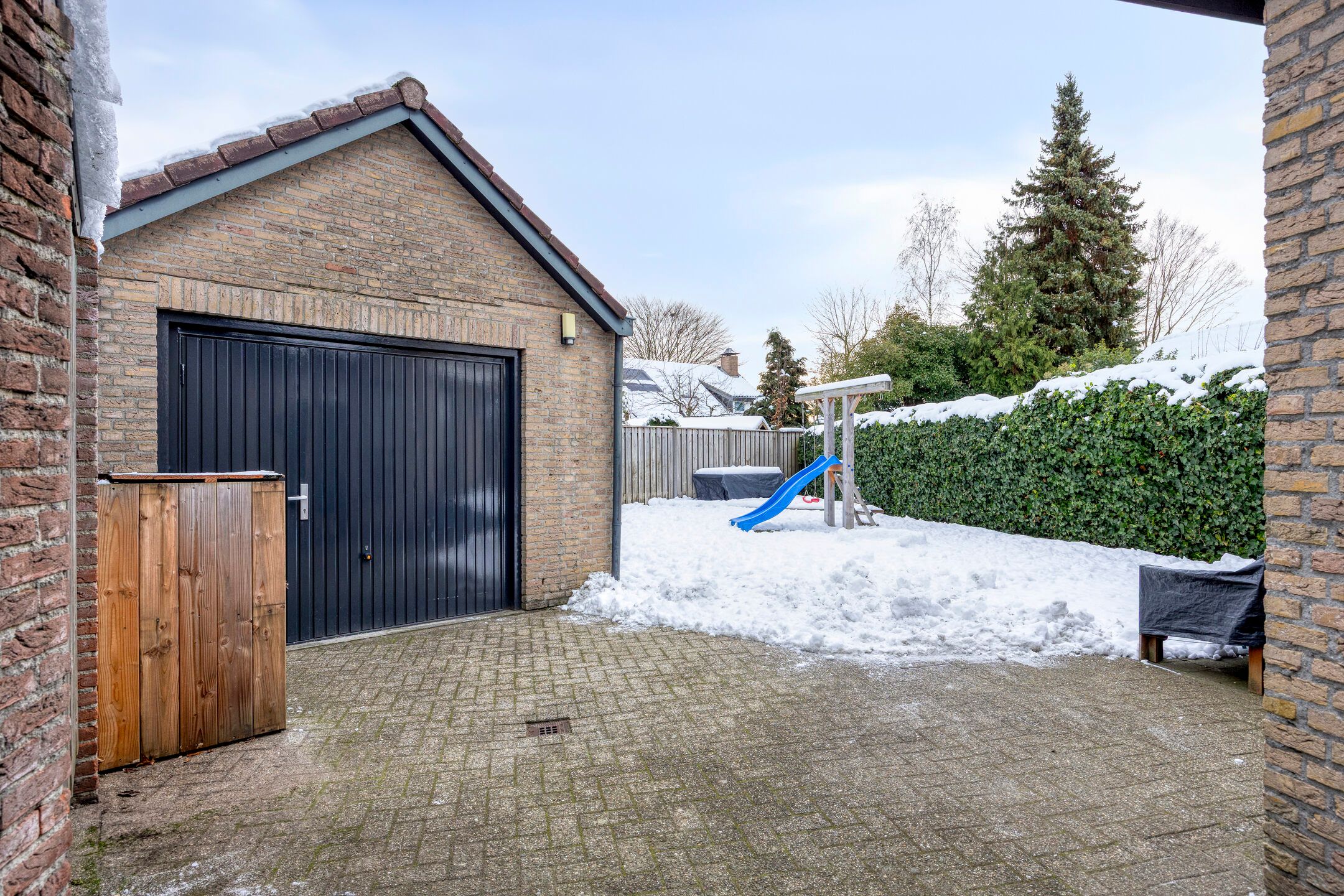 Photo 27 of Dokter Luijckxstraat 9