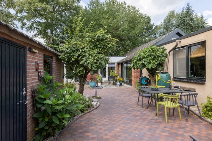 Foto 35 van Hoofdweg 2