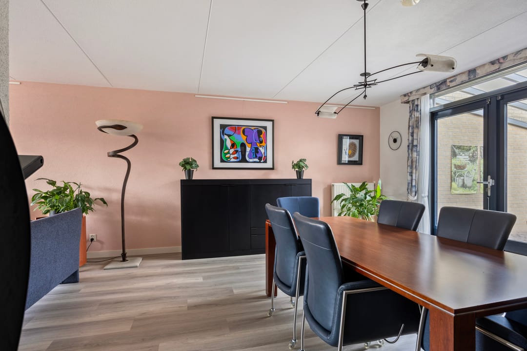 Photo 8 of Johannes Poststraat 43