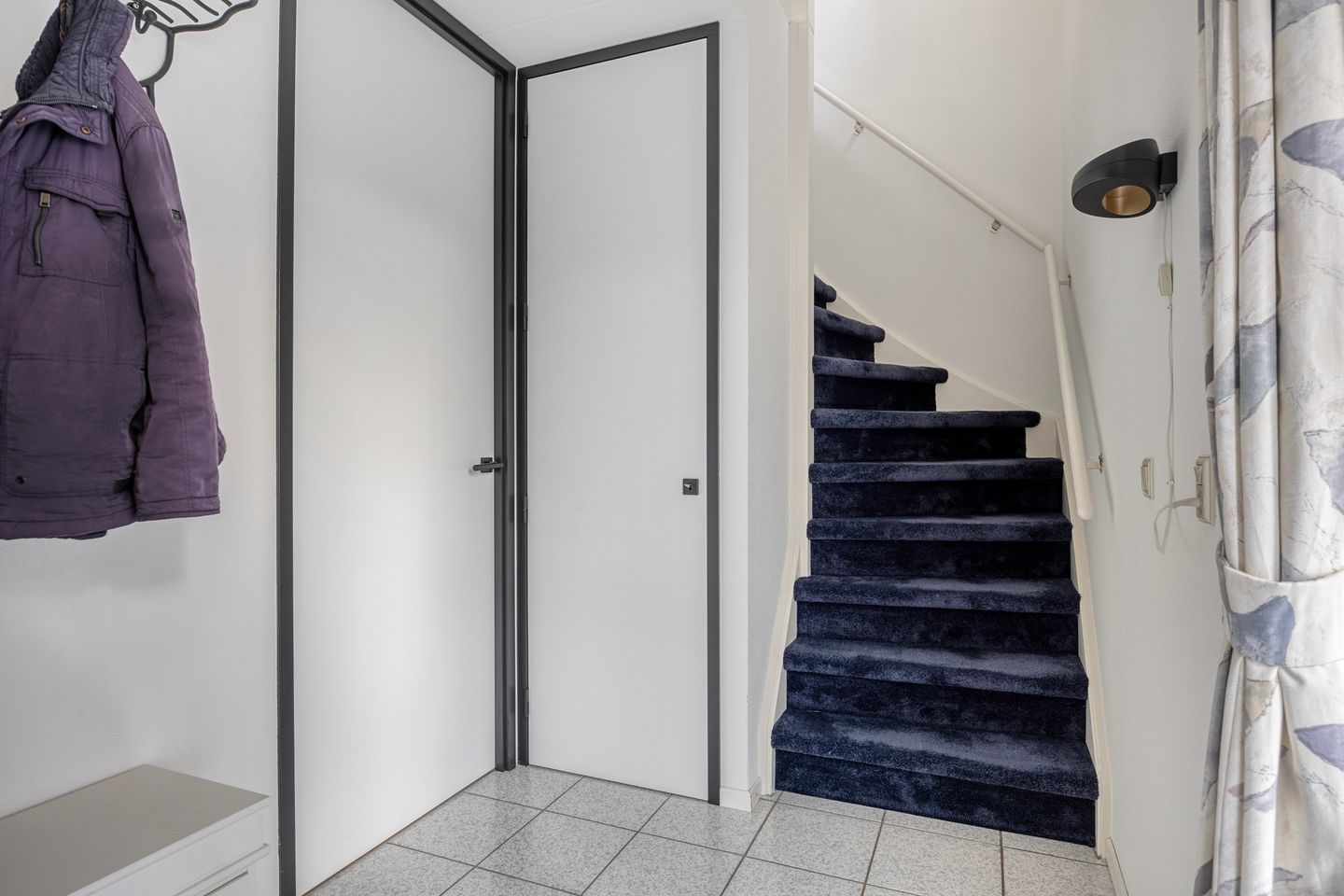 Photo 20 of Johannes Poststraat 43