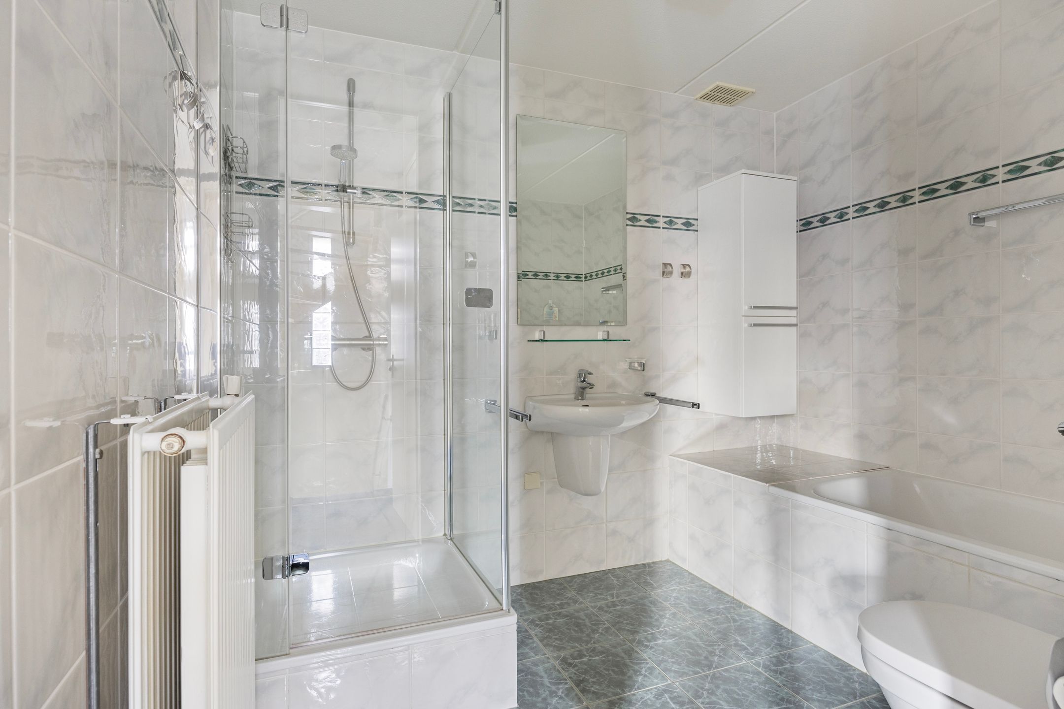 Photo 24 of Johannes Poststraat 43