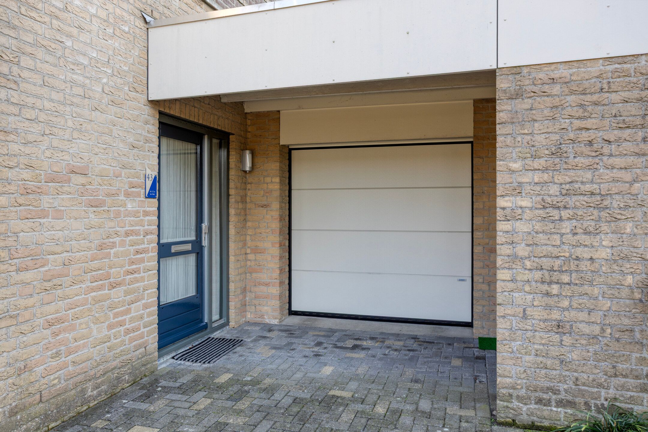 Photo 39 of Johannes Poststraat 43