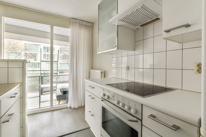 Foto 11 van Valkenburgerstraat 127