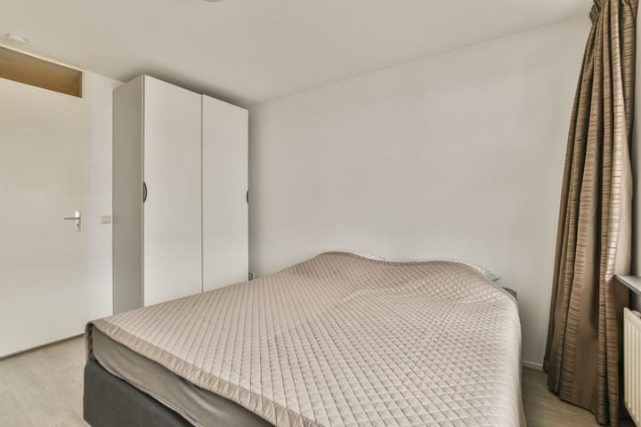 Foto 15 van Valkenburgerstraat 127