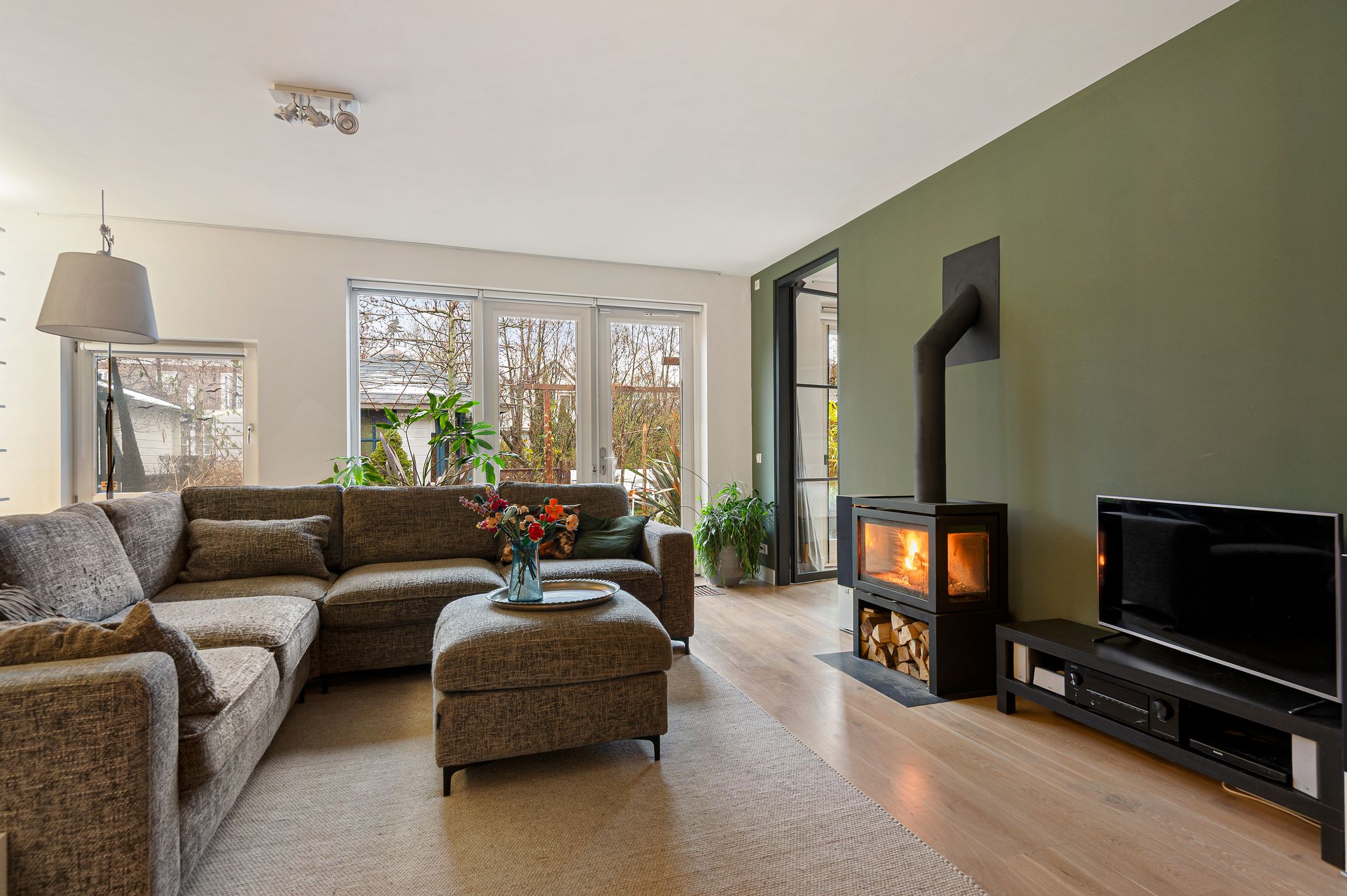 Photo 9 of Moermond 23