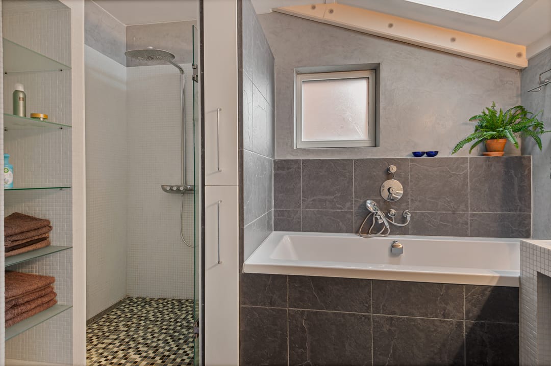 Photo 28 of Moermond 23