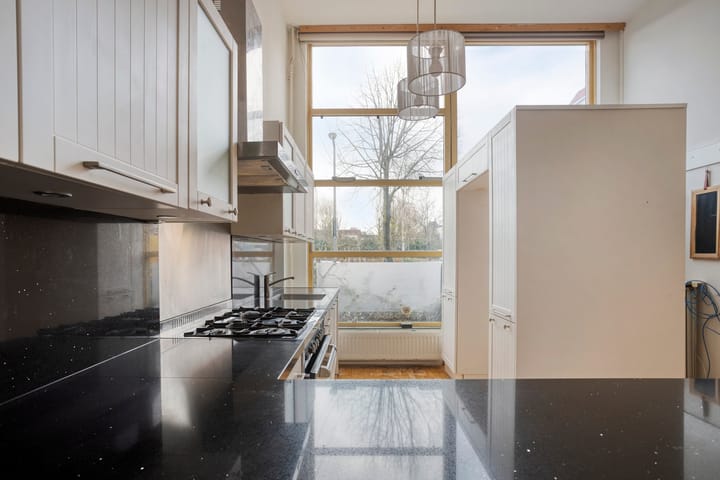 Foto 7 van Frederikstraat 57