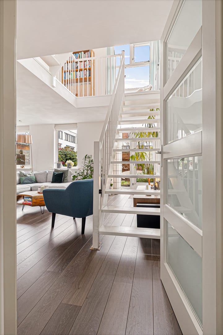 Foto 8 van L.B. Pearsonstraat 33