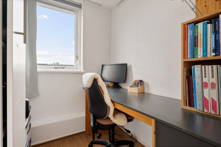 Foto 30 van L.B. Pearsonstraat 33