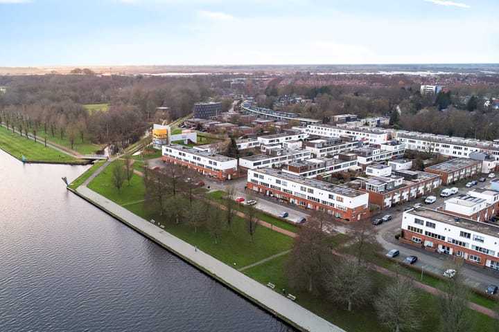 Foto 44 van L.B. Pearsonstraat 33