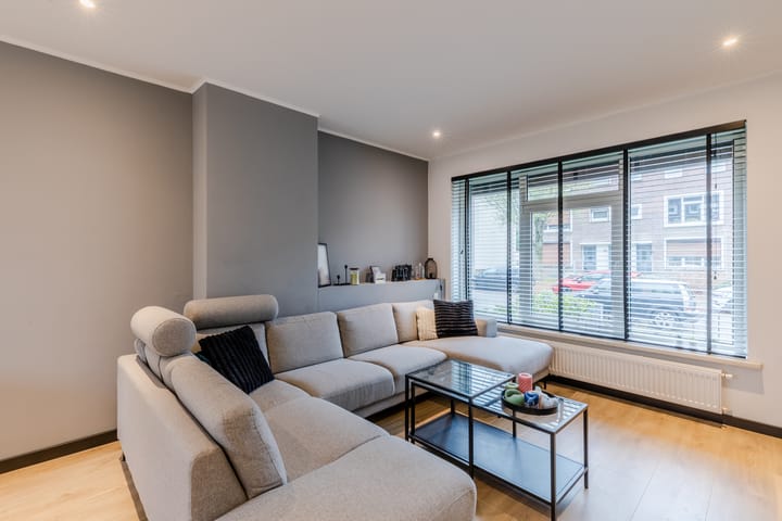 Foto 8 van Charles Vosstraat 21