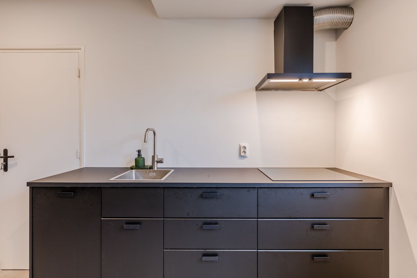 Foto 14 van Charles Vosstraat 21