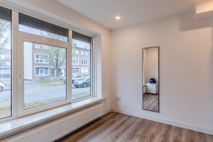 Foto 21 van Charles Vosstraat 21