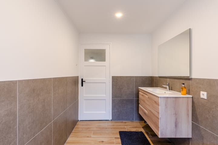 Foto 25 van Charles Vosstraat 21